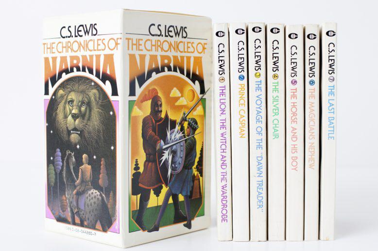 The Chronicles of Narnia by C.S. Lewis boxed set