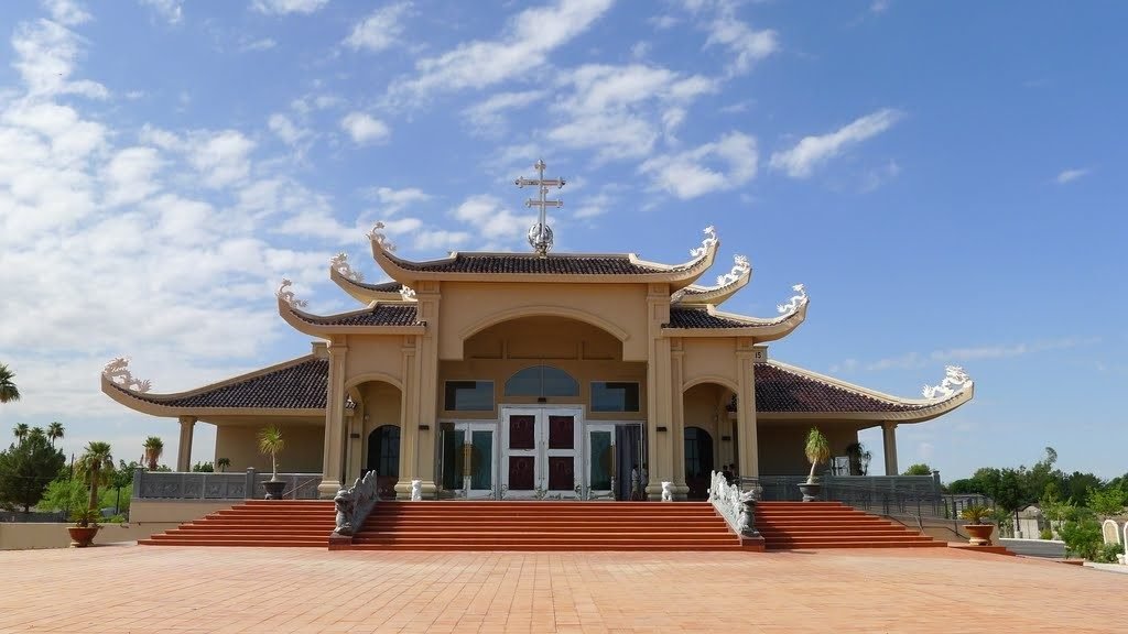 Stairs lead up to Chinese temple and its architectural structure